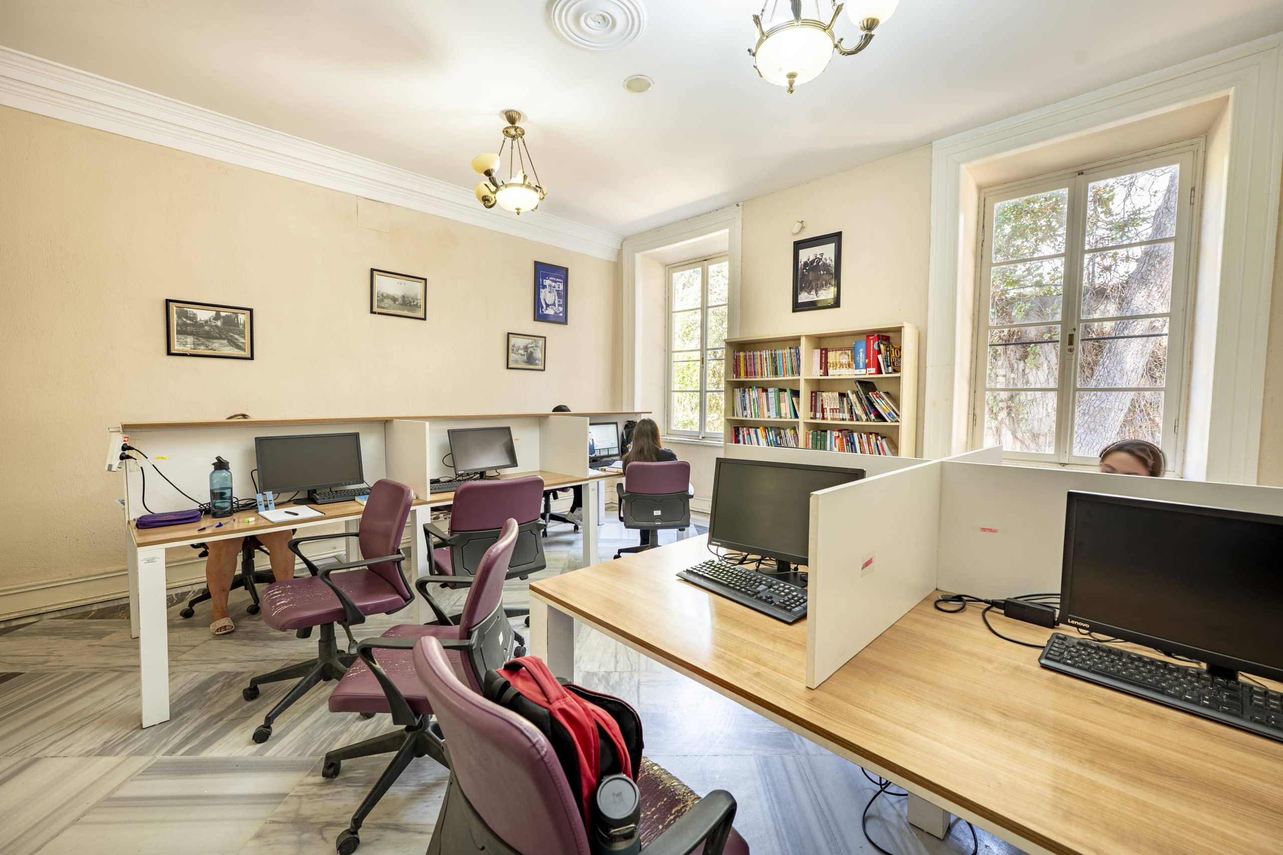 Belhomme Köşkü (Atatürk Kütüphanesi) - Galeri 16