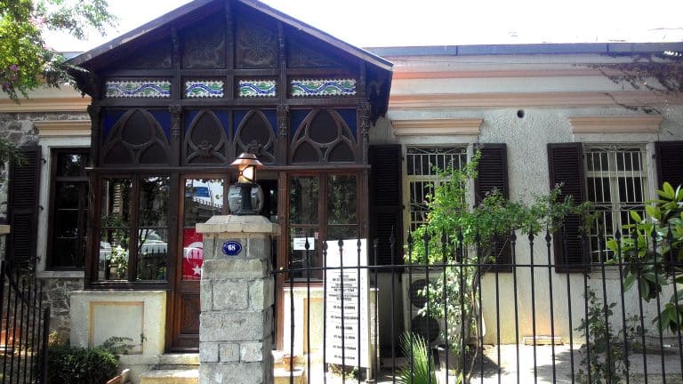 Aliotti (Michel Topuz) Evi